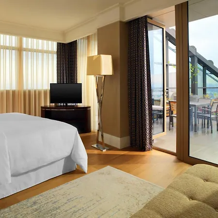 Hotel Sheraton Grand 5*
